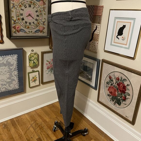Old Navy Womens Black & White Diamond Pattern Mid-Rise Pixie Pants Size 12 - Picture 2 of 5